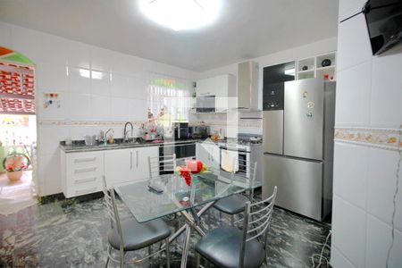 Casa à venda com 265m², 5 quartos e 2 vagasCozinha