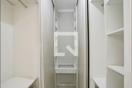 Casa para alugar com 200m², 3 quartos e 4 vagasCloset da suíte