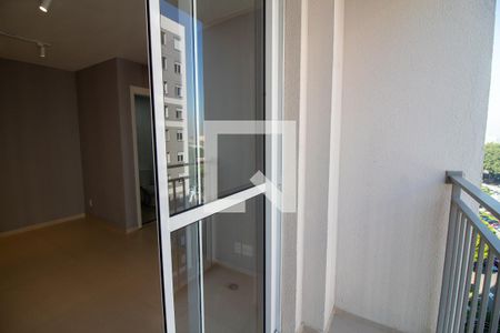 Apartamento à venda com 41m², 2 quartos e 1 vaga Apartamento à venda com 41m², 2 quartos e 1 vagaSacada
