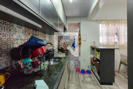 Casa para alugar com 80m², 2 quartos e 2 vagas Casa para alugar com 80m², 2 quartos e 2 vagasCozinha