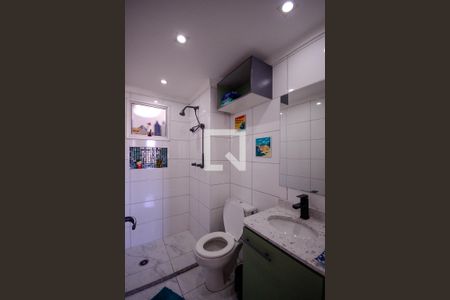 Apartamento à venda com 70m², 3 quartos e 2 vagasBanheiro Social 