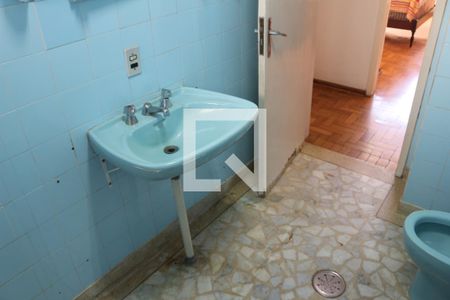 Apartamento para alugar com 222m², 4 quartos e 2 vagasBanheiro Corredor