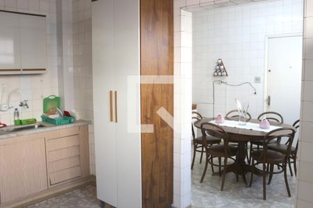 Apartamento para alugar com 222m², 4 quartos e 2 vagasCozinha