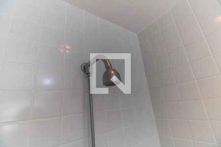 Casa de condomínio à venda com 450m², 5 quartos e 2 vagas Casa de condomínio à venda com 450m², 5 quartos e 2 vagasChuveiro