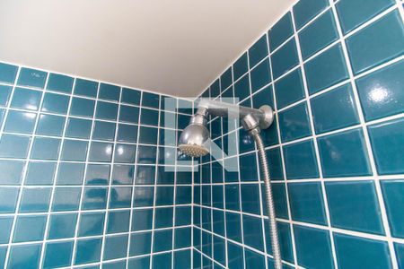 Casa de condomínio à venda com 450m², 5 quartos e 2 vagas Casa de condomínio à venda com 450m², 5 quartos e 2 vagasChuveiro