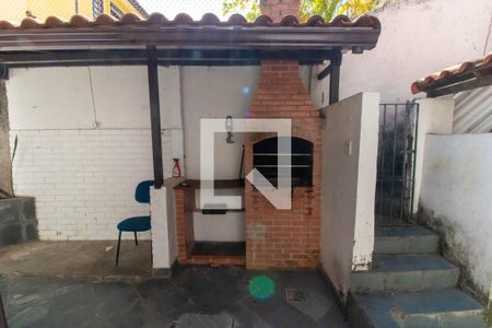 Casa de condomínio à venda com 450m², 5 quartos e 2 vagas Casa de condomínio à venda com 450m², 5 quartos e 2 vagasÁrea externa