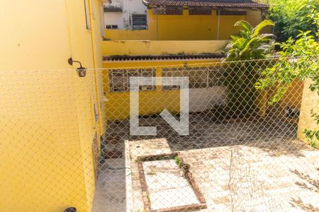 Casa de condomínio à venda com 450m², 5 quartos e 2 vagas Casa de condomínio à venda com 450m², 5 quartos e 2 vagasVista do Quarto 2