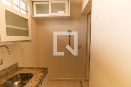 Casa de condomínio à venda com 450m², 5 quartos e 2 vagas Casa de condomínio à venda com 450m², 5 quartos e 2 vagasCozinha 1