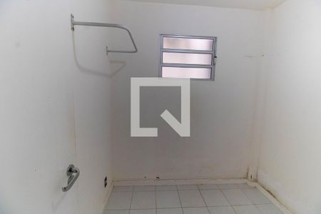 Casa de condomínio à venda com 450m², 5 quartos e 2 vagas Casa de condomínio à venda com 450m², 5 quartos e 2 vagasQuarto de Serviço