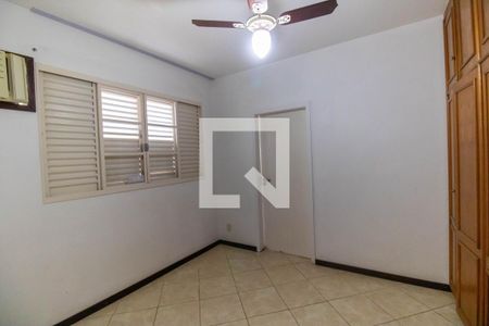 Casa de condomínio à venda com 450m², 5 quartos e 2 vagas Casa de condomínio à venda com 450m², 5 quartos e 2 vagasSuíte 1