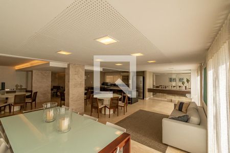 Apartamento à venda com 340m², 4 quartos e 4 vagasÁrea comum - Salão de festas