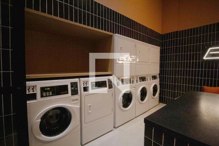 Studio à venda com 26m², 1 quarto e sem vaga Studio à venda com 26m², 1 quarto e sem vagaLavanderia