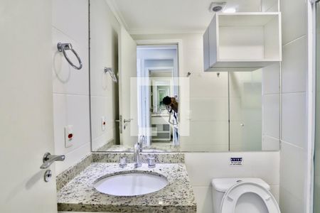 Apartamento para alugar com 52m², 2 quartos e 1 vaga Apartamento para alugar com 52m², 2 quartos e 1 vagaBanheiro