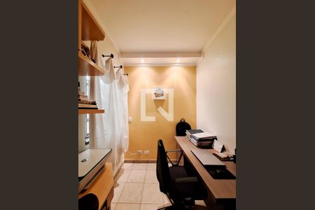 Casa à venda com 254m², 3 quartos e 4 vagasEscritório