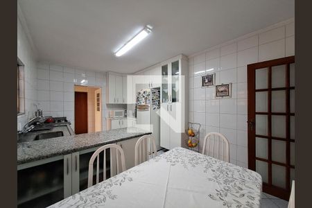 Casa à venda com 254m², 3 quartos e 4 vagasCozinha