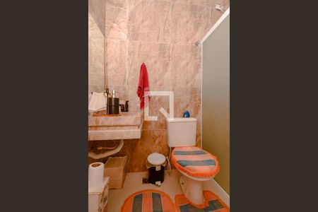 Casa à venda com 100m², 2 quartos e 2 vagas Casa à venda com 100m², 2 quartos e 2 vagasBanheiro Social