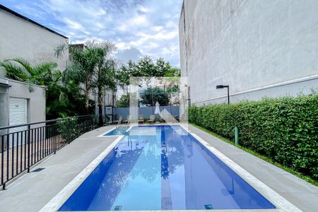 Apartamento à venda com 28m², 1 quarto e sem vagaÁrea comum - Piscina
