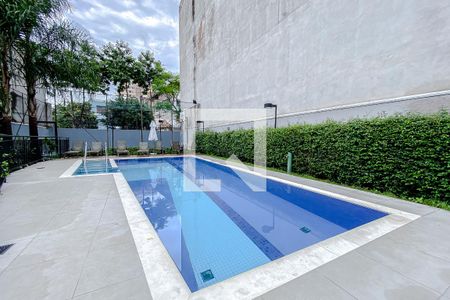 Apartamento à venda com 28m², 1 quarto e sem vagaÁrea comum - Piscina
