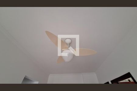 Detalhe da sala de apartamento para alugar com 1 quarto, 48m² em Ocian, Praia Grande