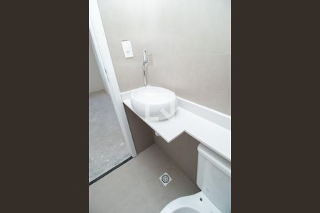 Apartamento à venda com 108m², 2 quartos e 1 vaga Apartamento à venda com 108m², 2 quartos e 1 vagaBanheiro 2