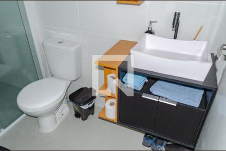 Apartamento para alugar com 143m², 3 quartos e 1 vaga Apartamento para alugar com 143m², 3 quartos e 1 vagaSuíte (Térreo) - Banheiro