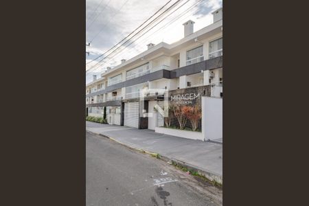 Apartamento para alugar com 143m², 3 quartos e 1 vaga Apartamento para alugar com 143m², 3 quartos e 1 vagaFachada