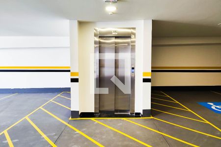 Garagem de apartamento à venda com 2 quartos, 115m² em Santa Terezinha, Santo André