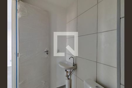 Apartamento para alugar com 56m², 2 quartos e sem vaga Apartamento para alugar com 56m², 2 quartos e sem vagaBanheiro Corredor