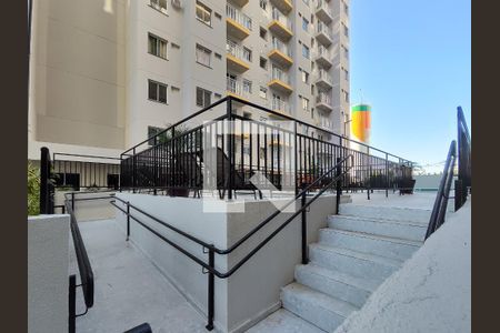 Apartamento para alugar com 56m², 2 quartos e sem vaga Apartamento para alugar com 56m², 2 quartos e sem vagaÁrea comum - Piscina