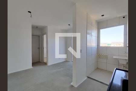 Apartamento para alugar com 56m², 2 quartos e sem vaga Apartamento para alugar com 56m², 2 quartos e sem vagaCozinha e Área de Serviço