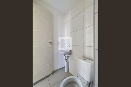 Apartamento para alugar com 56m², 2 quartos e sem vaga Apartamento para alugar com 56m², 2 quartos e sem vagaBanheiro Corredor