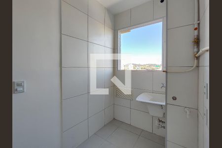 Apartamento para alugar com 56m², 2 quartos e sem vaga Apartamento para alugar com 56m², 2 quartos e sem vagaCozinha e Área de Serviço