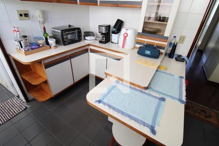 Apartamento à venda com 115m², 3 quartos e 2 vagasCozinha