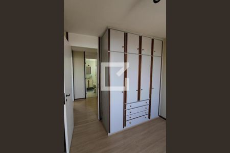 Apartamento à venda com 115m², 3 quartos e 2 vagasQuarto 2