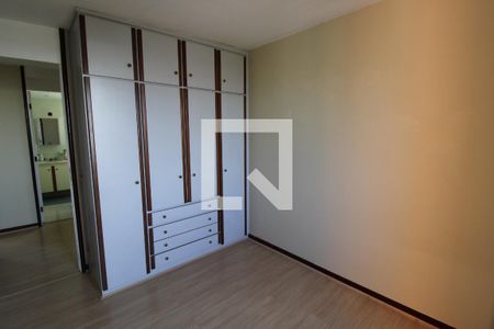 Apartamento à venda com 115m², 3 quartos e 2 vagasQuarto 2