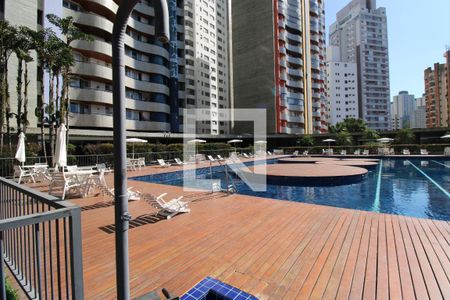 Apartamento à venda com 115m², 3 quartos e 2 vagasÁrea comum - Piscina