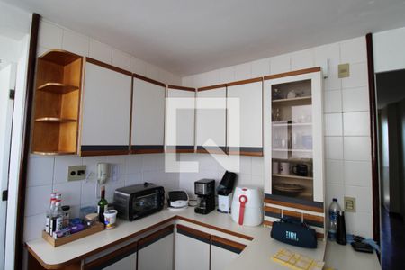 Apartamento à venda com 115m², 3 quartos e 2 vagasCozinha