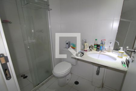 Apartamento para alugar com 57m², 2 quartos e 2 vagasBanheiro da suíte 