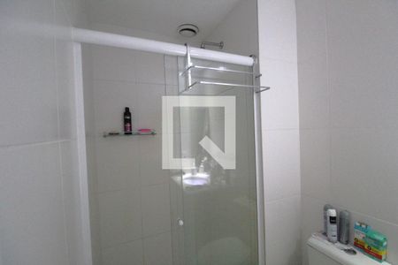 Apartamento para alugar com 57m², 2 quartos e 2 vagasBanheiro da suíte 