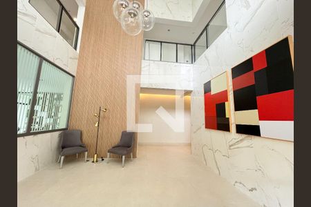 Apartamento à venda com 96m², 2 quartos e 2 vagas Apartamento à venda com 96m², 2 quartos e 2 vagasHall social