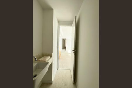 Apartamento à venda com 96m², 2 quartos e 2 vagas Apartamento à venda com 96m², 2 quartos e 2 vagasLavabo