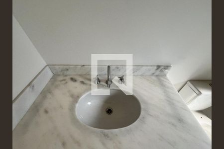 Apartamento à venda com 96m², 2 quartos e 2 vagas Apartamento à venda com 96m², 2 quartos e 2 vagasBanheiro da Suíte 2