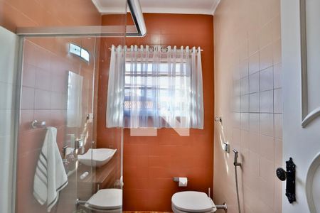 Casa à venda com 320m², 3 quartos e 3 vagasBanheiro