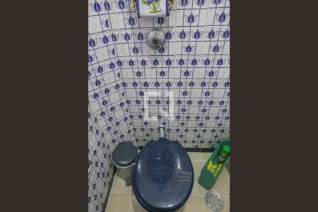 Apartamento à venda com 63m², 2 quartos e sem vaga Apartamento à venda com 63m², 2 quartos e sem vagaBanheiro