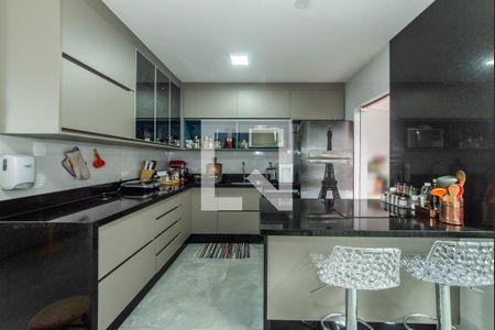 Casa à venda com 100m², 3 quartos e 2 vagasCozinha