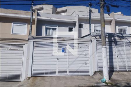 Casa à venda com 100m², 3 quartos e 2 vagasFachada