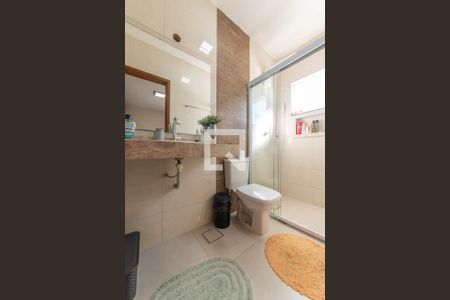 Casa à venda com 100m², 3 quartos e 2 vagasBanheiro da Suíte