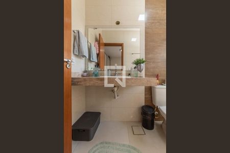 Casa à venda com 100m², 3 quartos e 2 vagasBanheiro da Suíte