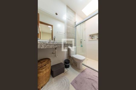 Casa à venda com 100m², 3 quartos e 2 vagasBanheiro Social