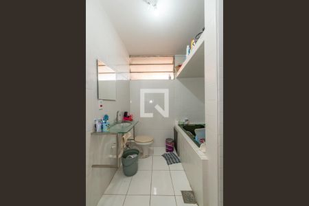 Apartamento à venda com 119m², 3 quartos e sem vagaBanheiro 